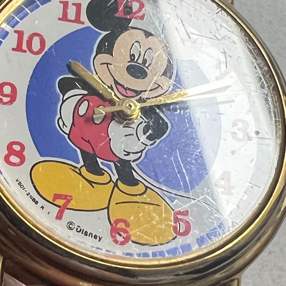 Vintage Disney Mickey Mouse Lorus Quartz Watch - Picture 5 of 12